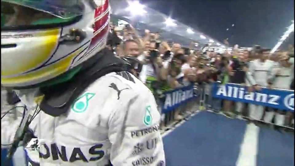 Lewis Hamilton Signing Camera Lens F1 — Cars live wallpaper for Mac