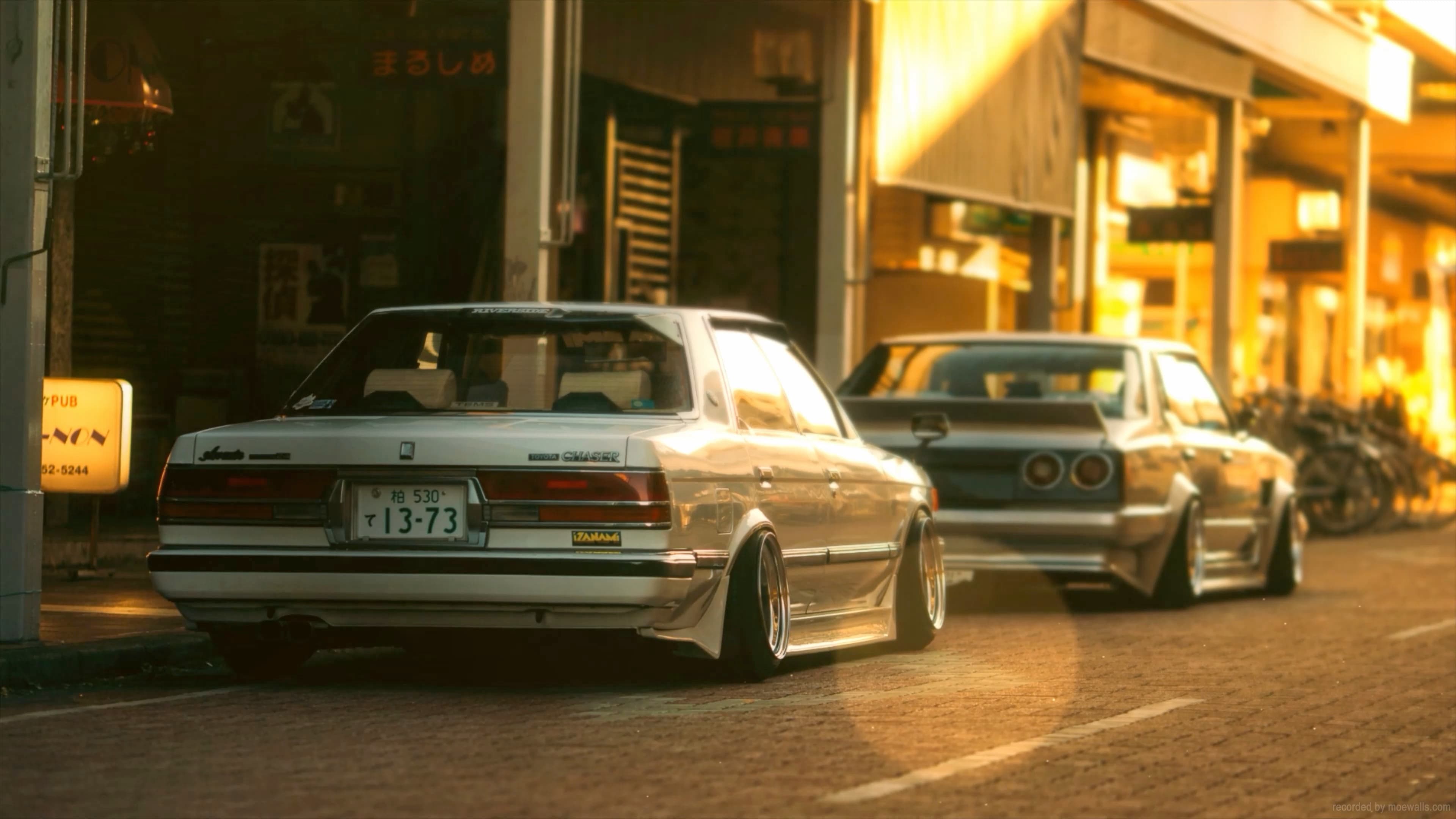 Classic Cars On The Street — Cars live wallpaper for Mac
